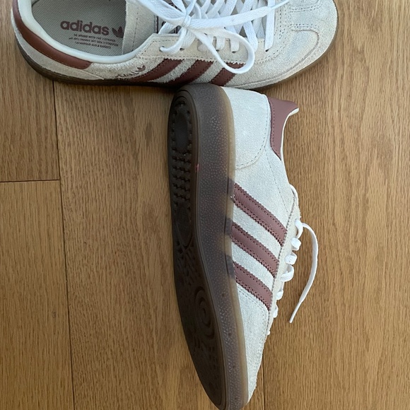 Adidas HANDBALL SPEZIAL SHOES - Picture 3 of 4